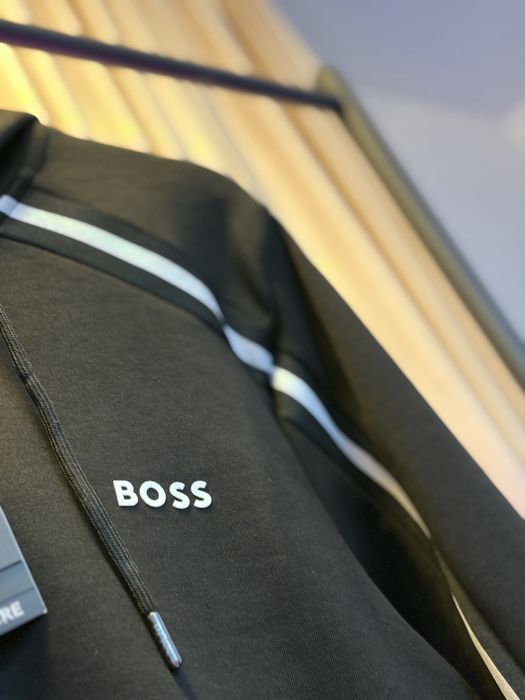 Trening Boss cu gluga