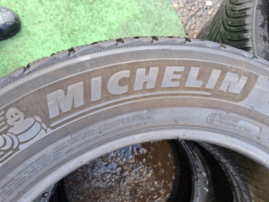 225 60 18 Michelin SUV 2бр зимни дот 2022г