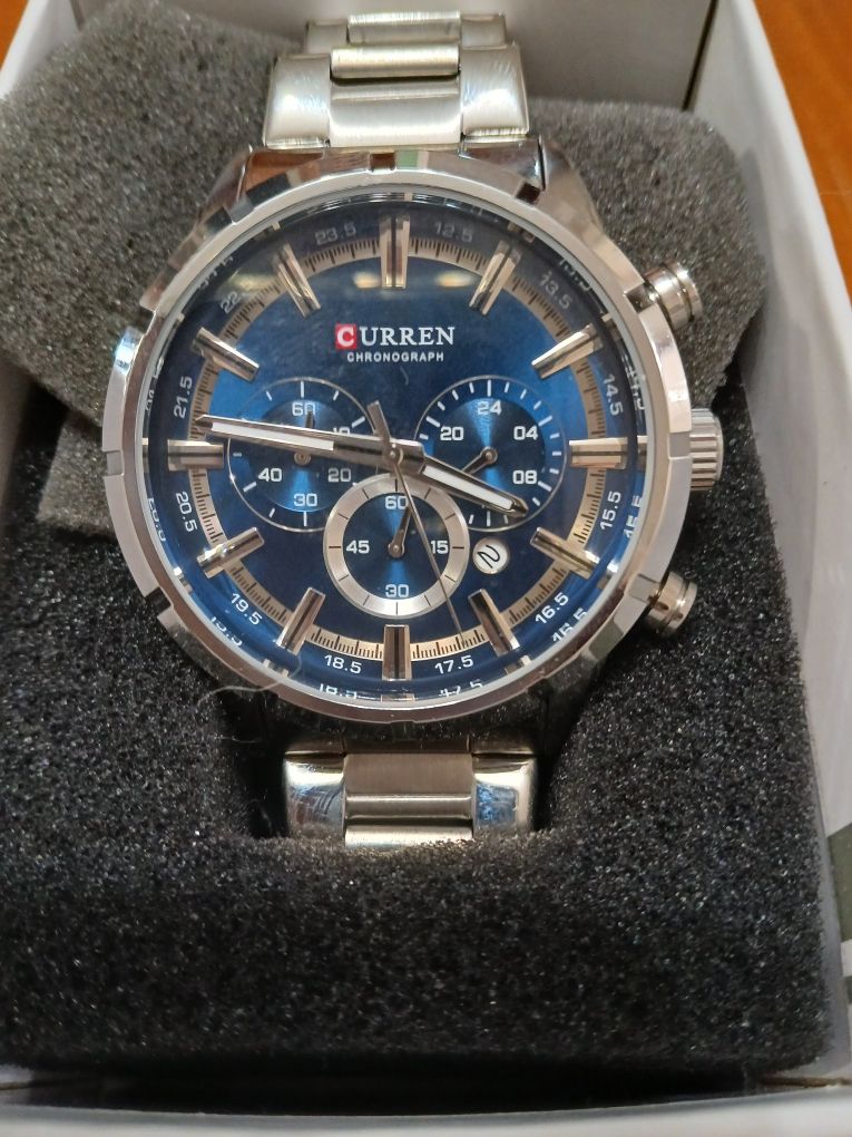 Продавам ЗА части часовник CURREN 29лв