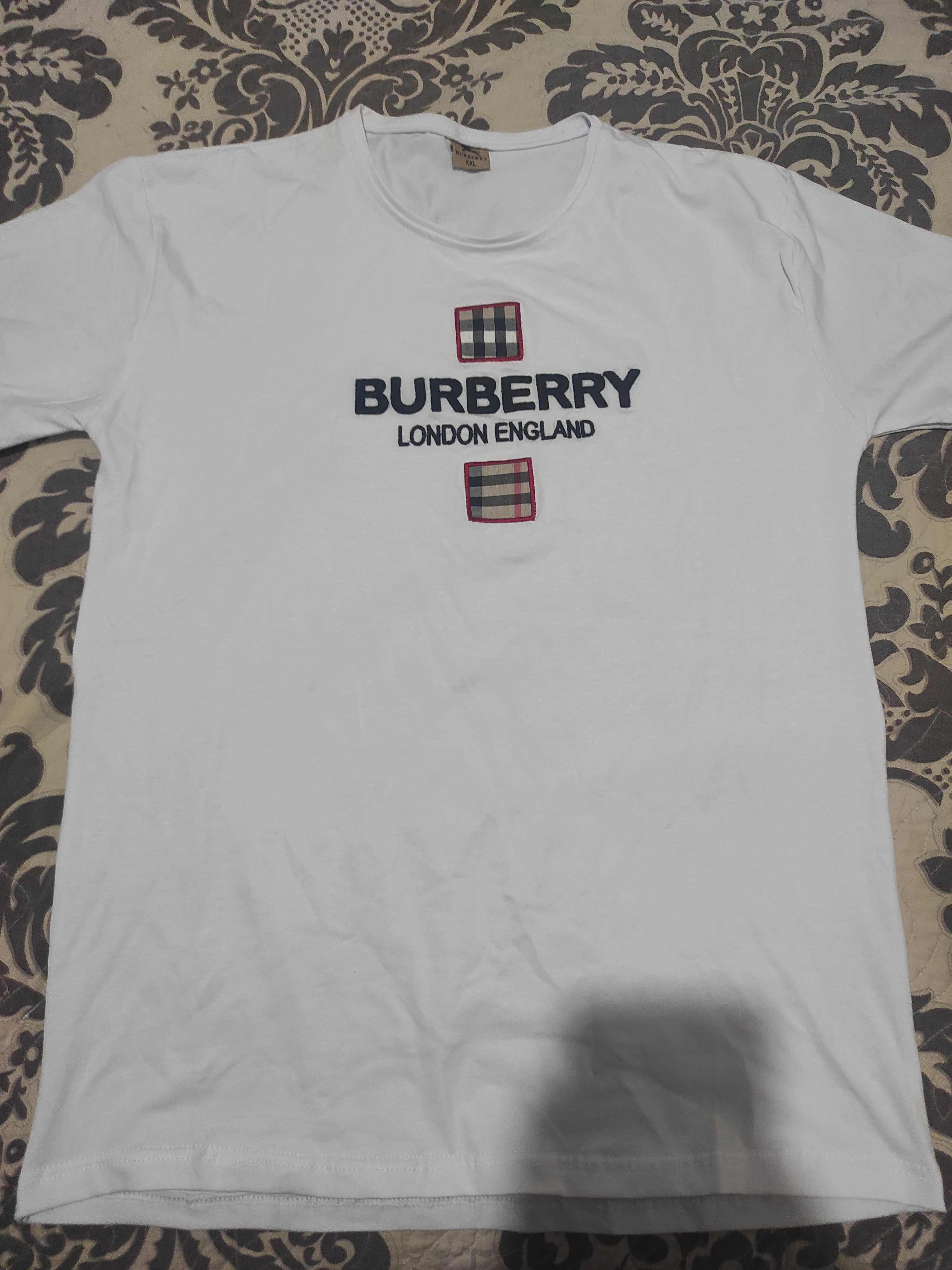 Vând tricou BURBERRY