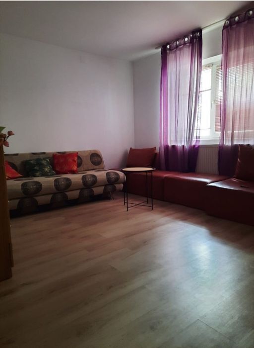 Închiriez apartament 2 camere central