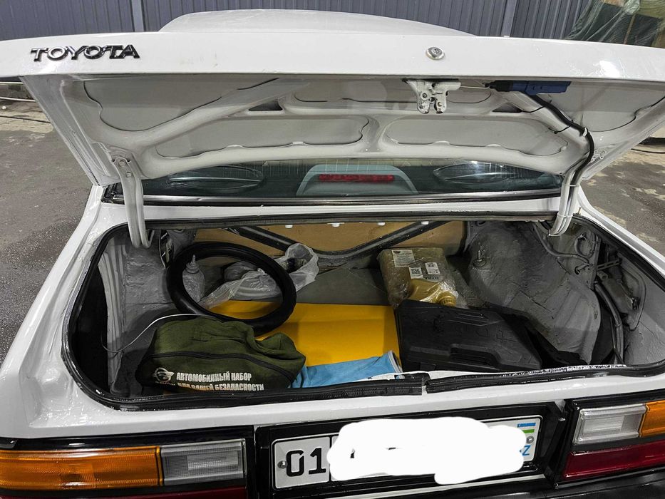 Продам Toyota Corolla 1984 года