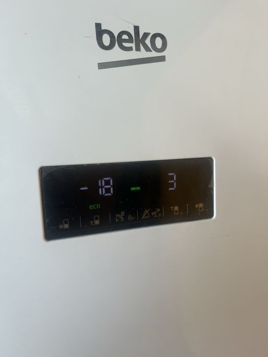 Продам холодильник BEKO  neo frost