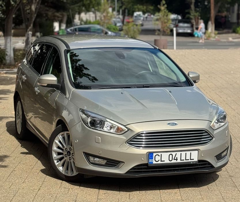 Ford Focus 2.0 TDCI 150cp, Automata 6+1 Powershift TITANIUM, EURO 6, an fabr 2015