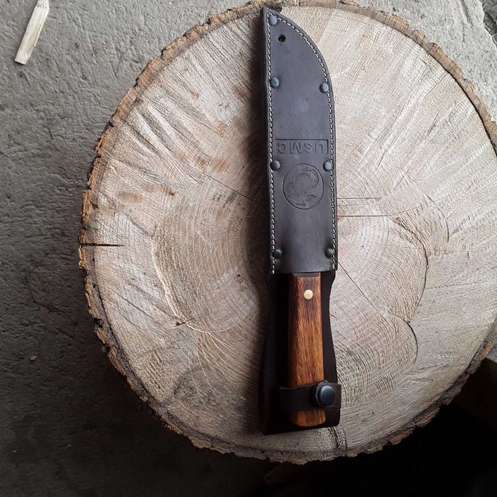 Cuțit  American  de 18 cm lama