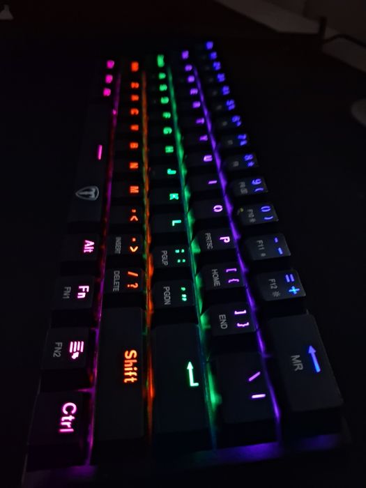 Mouse gaiming cu fir T-DANGER si tastatura