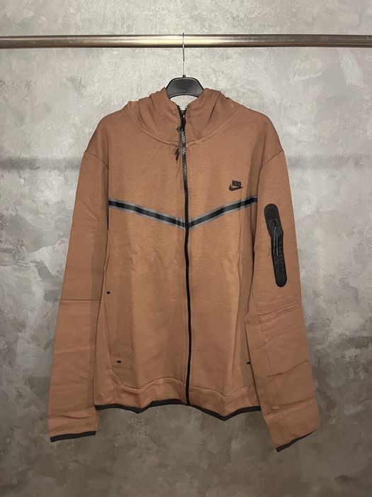 Nike Tech Fleece Екип Кафяв