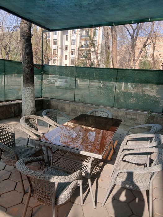 Стол Стулья , в отличном состояние