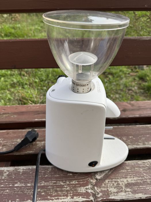 Кафемелачка ASCASO 12 Mini