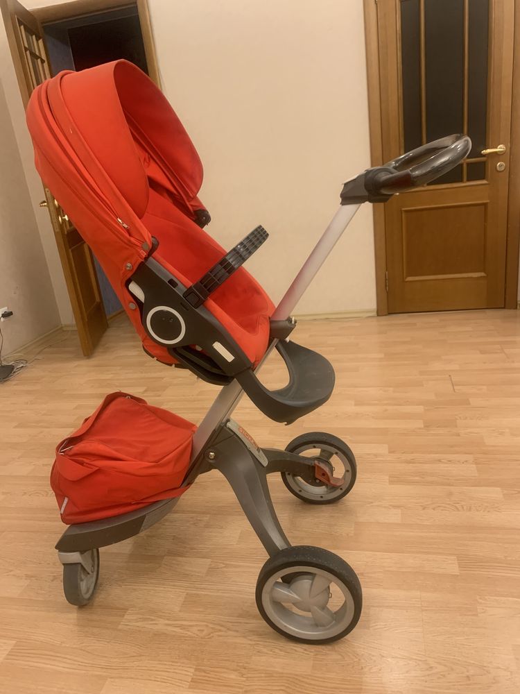 Коляска stokke