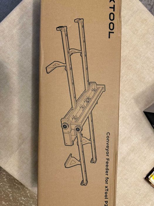 xTool P2 P2S Автоматичен конвейер за подаване