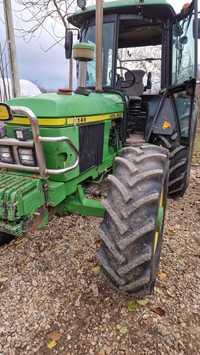 Tractor john deere 2140