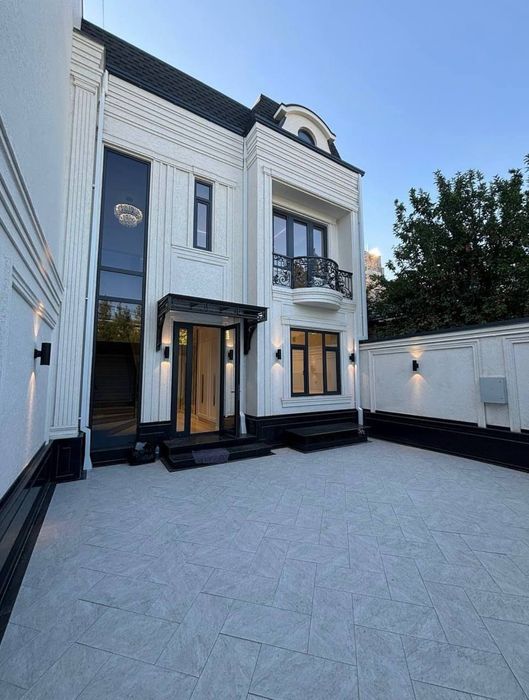 Продается новый Евродом циалковиский махалла 2-соток 3-уровень 5-комна