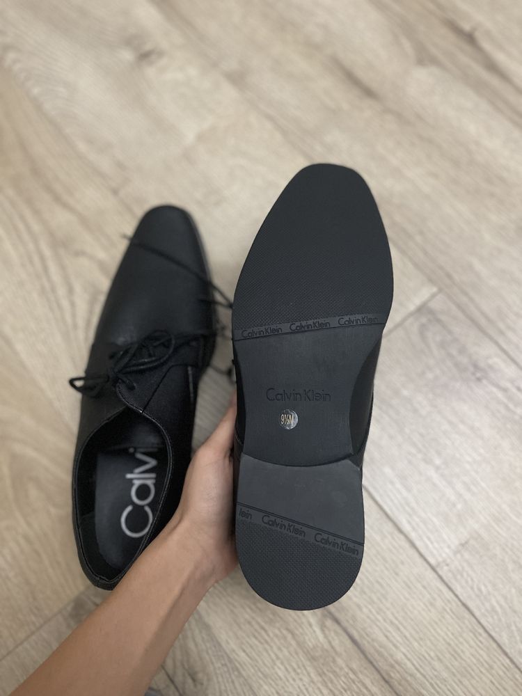 Pantofi eleganți Calvin Klein