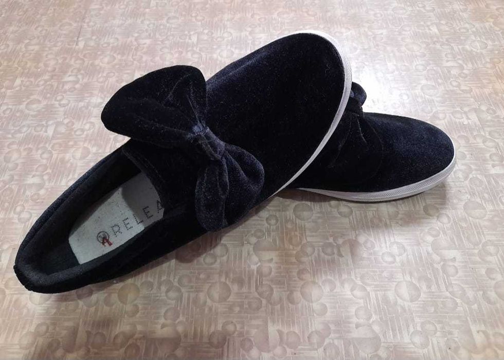 Vand balerini/espadrile catifea neagra mas.38 - 50 lei