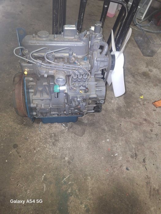 Motor kubota D905