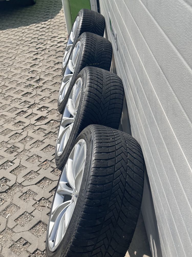 Джанти с гуми AUDI 19