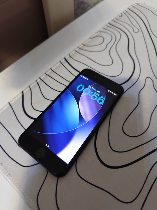 Iphone se 2020 black