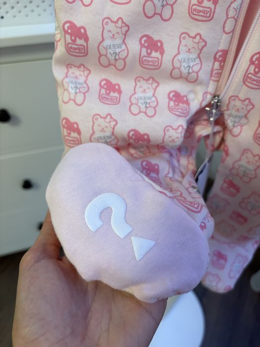 НОВ Guess Гащеризон/космонавт 3-6 месеца