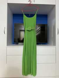Зелена рокля