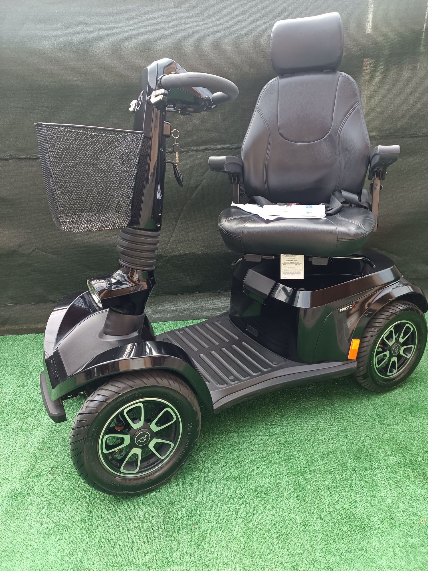 Scuter Dizabilitati electric dezabilitati handicap vârstnici căruț car