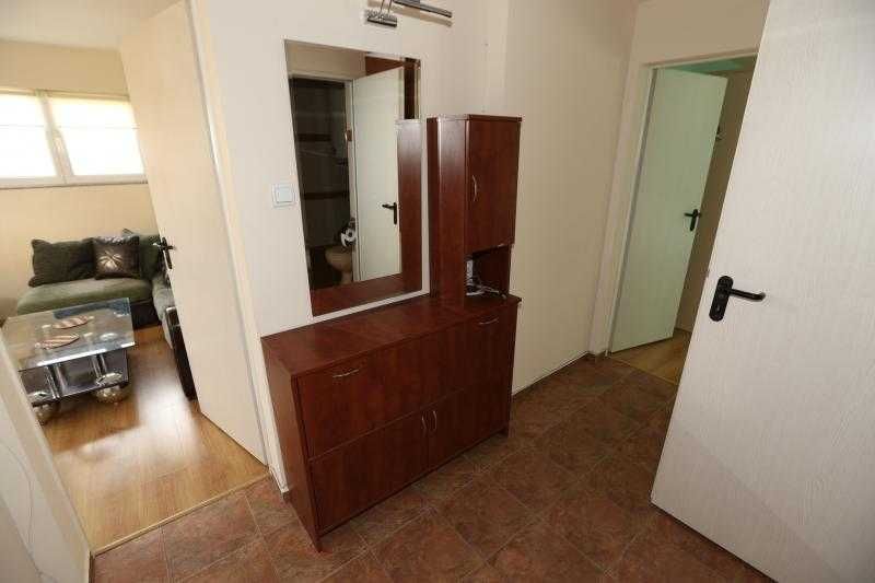 Топъл, светъл и просторен! Двустаен апартамент под наем в Центъра!