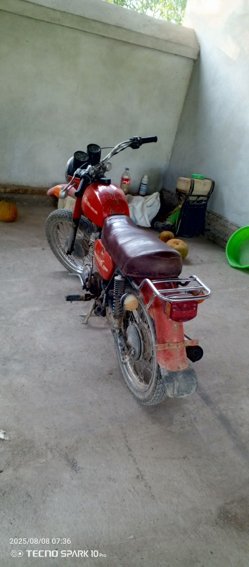 Minski axvoli alo