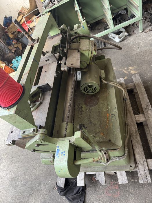 Utilaj de taiat profile metalice