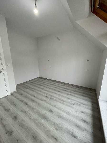 Продава се Двустаен апартамент в Бургас, Лазур - 70 кв.м за 2215 €/кв.м - Снимка #6