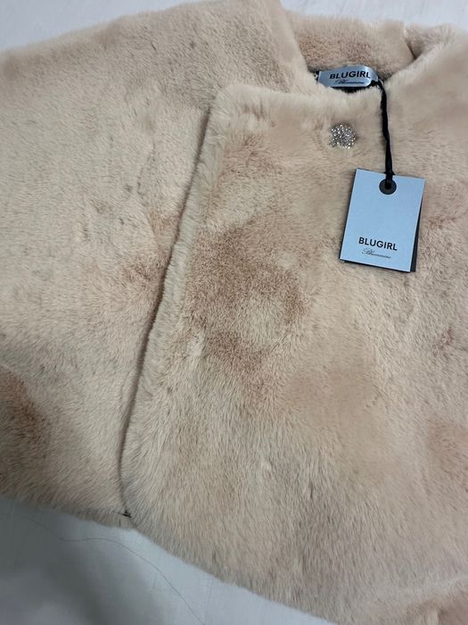 Пухкаво палто Blumarine
