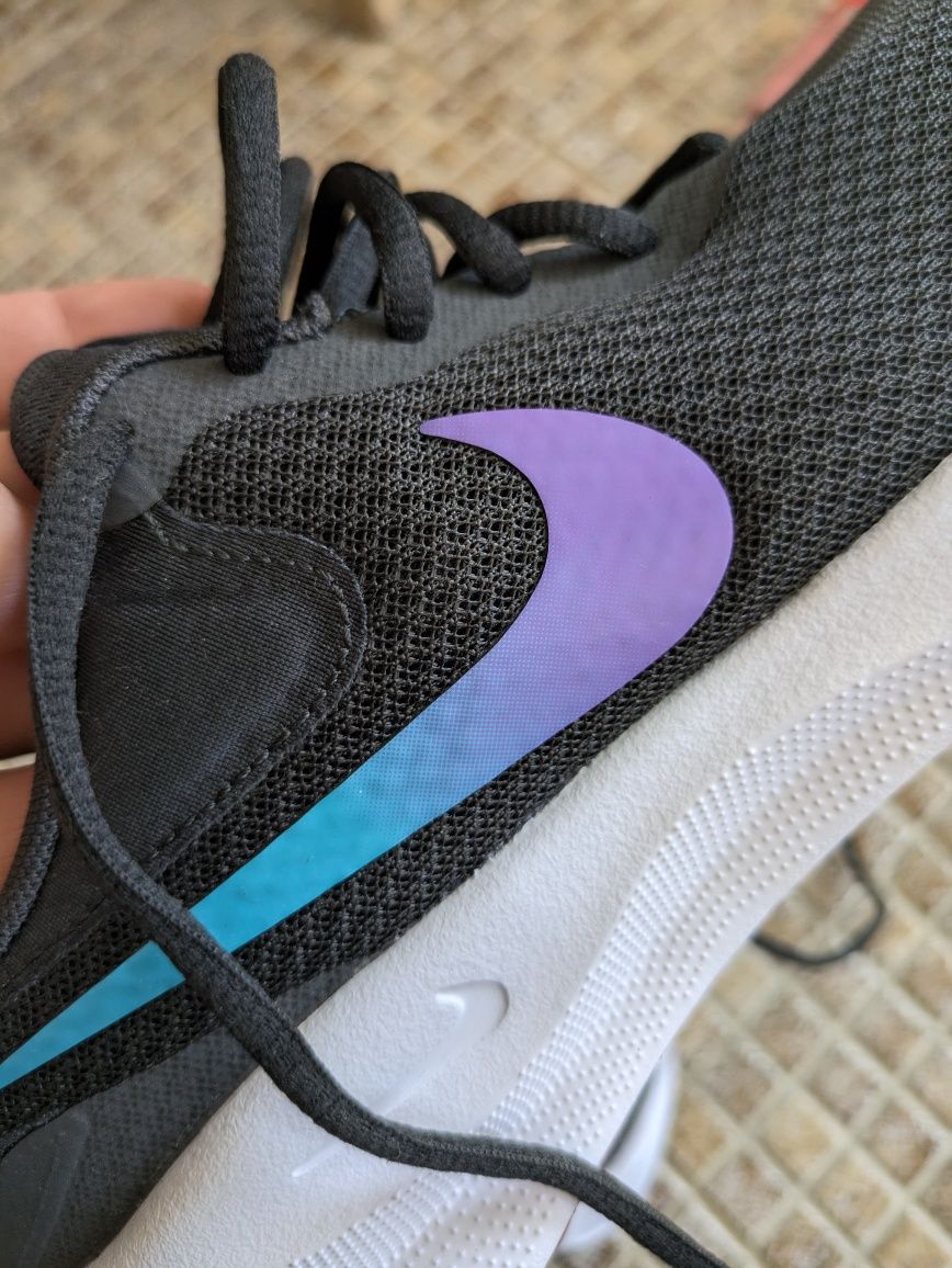 Маратонки Nike 41