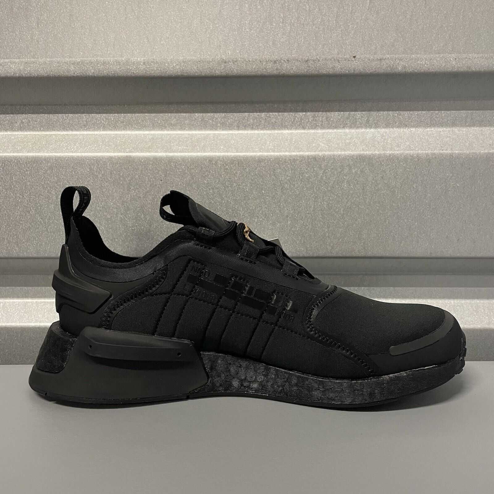 Оригинални маратонки * ADIDAS NMD V3  * EU42, 43 1/3 ,46 2/3
