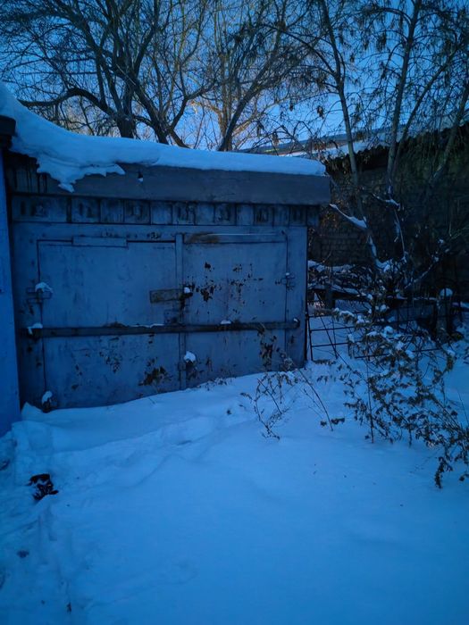 Продам гараж в районе рынка