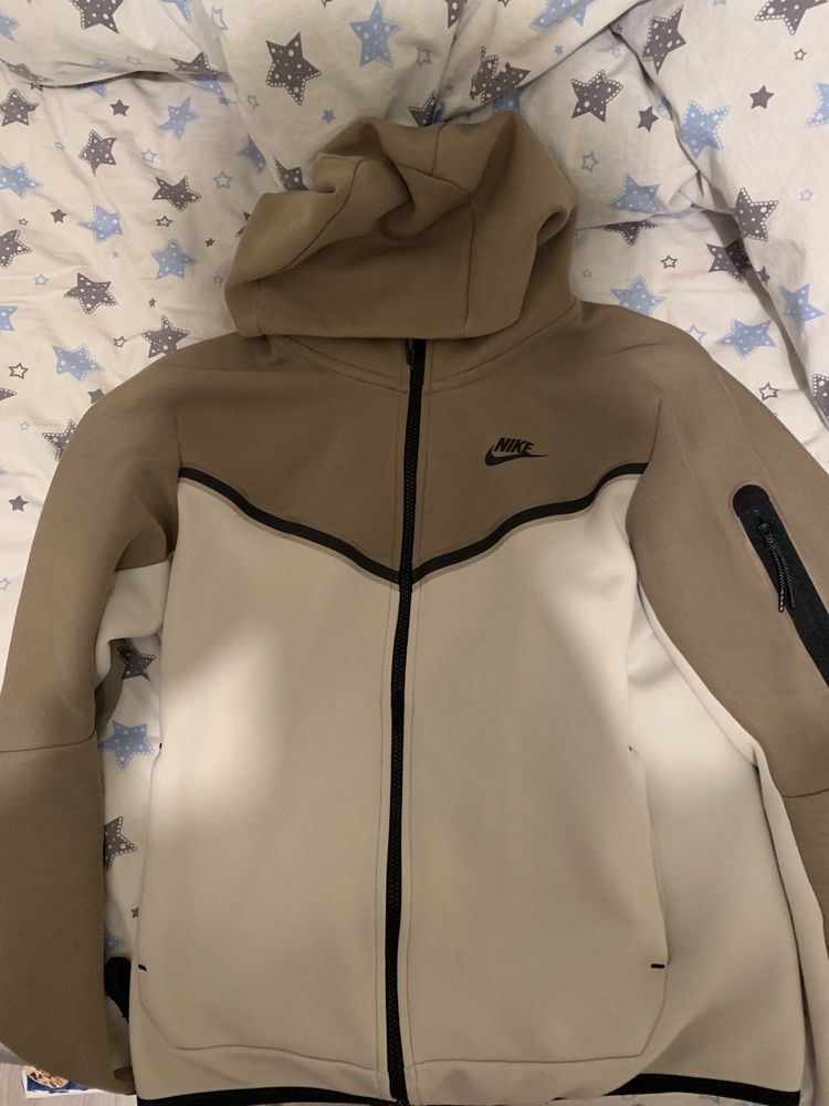 Nike tech fleece