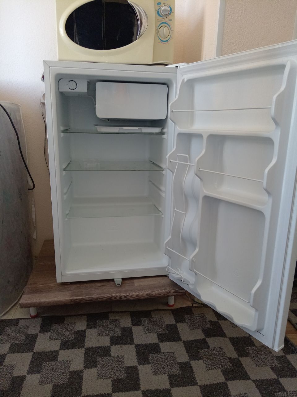 Продается Холодильник
