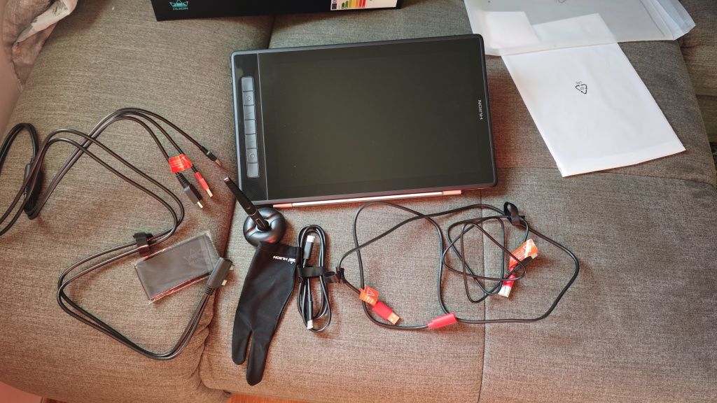 графичен таблет Huion Kamvas Pro 13 (2.5K) Pen Display