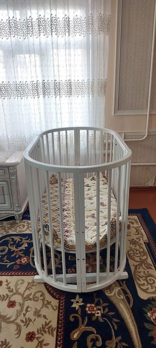 Манеж детская и кровать