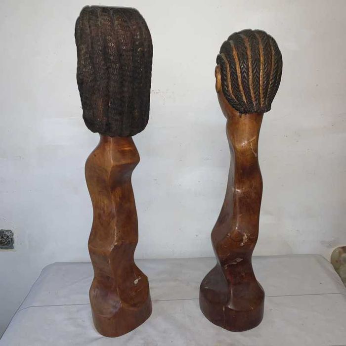 Statui din lemn africane