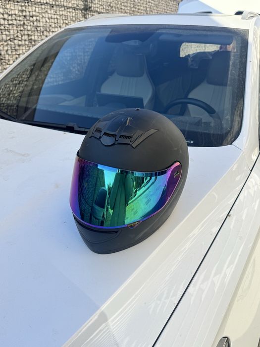 Мотошлем черный