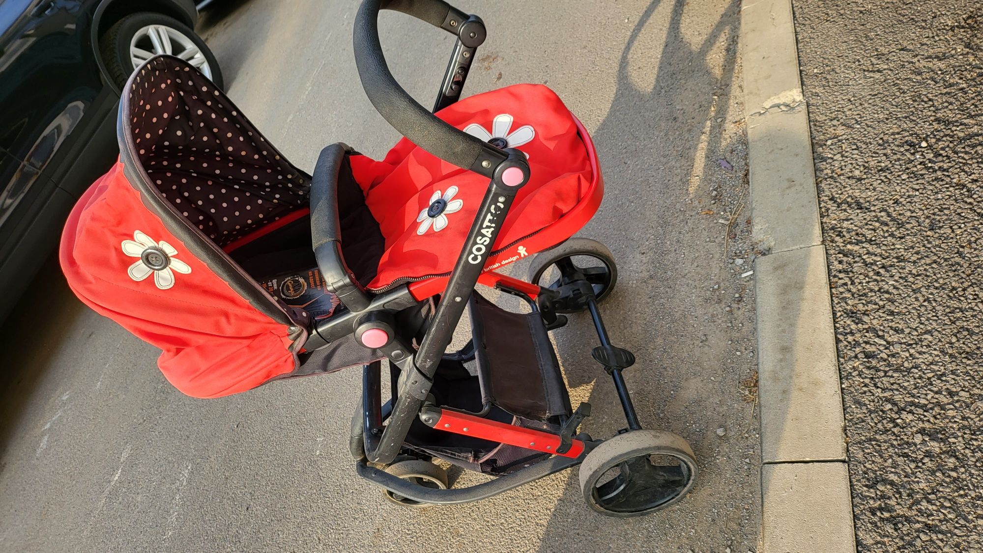 Изключително удобна детска количка Cosato с 3 броя кошове + дъждобран