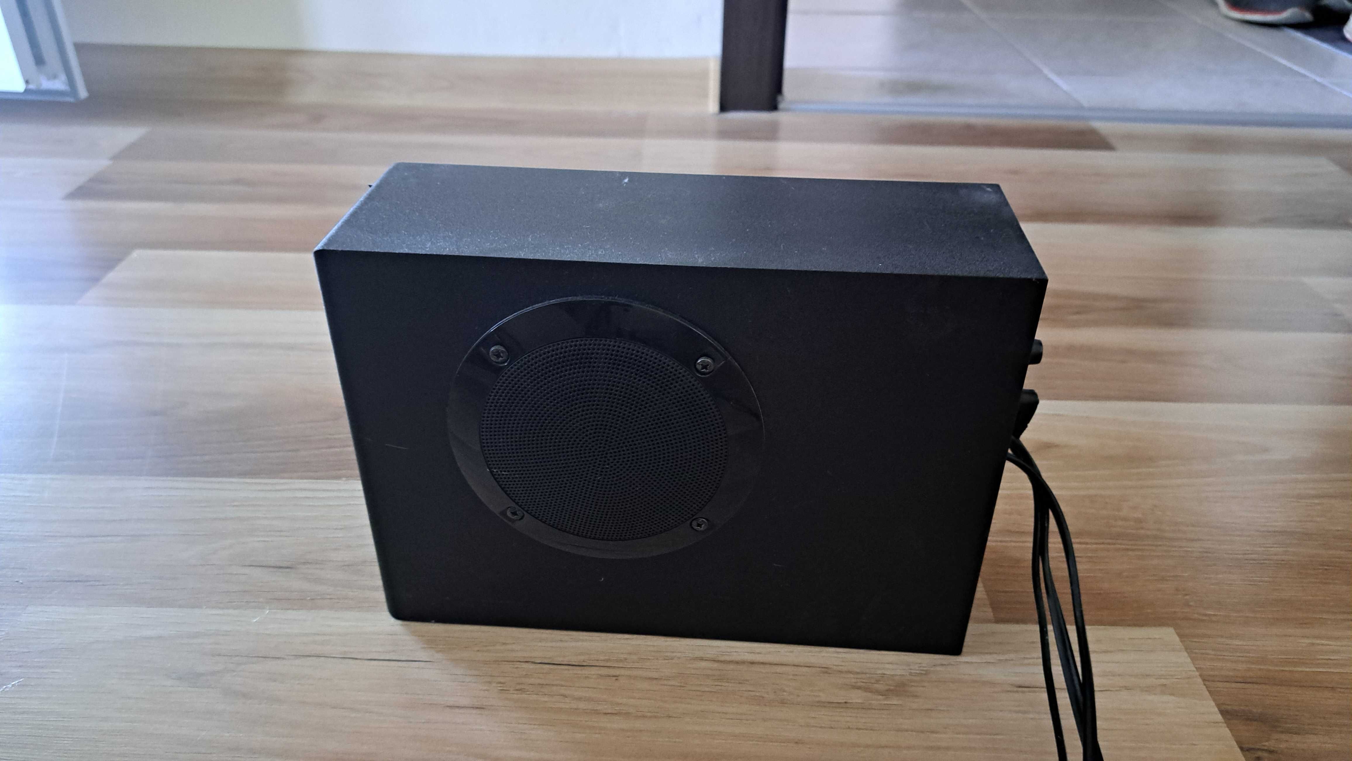 Тонколона Logitech S220, 2.1, 17W, 3.5mm jack, черни компютърни