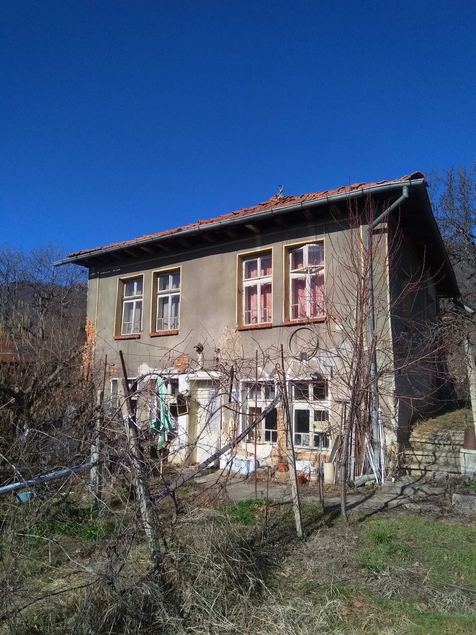 Селска къща близо до Севлиево