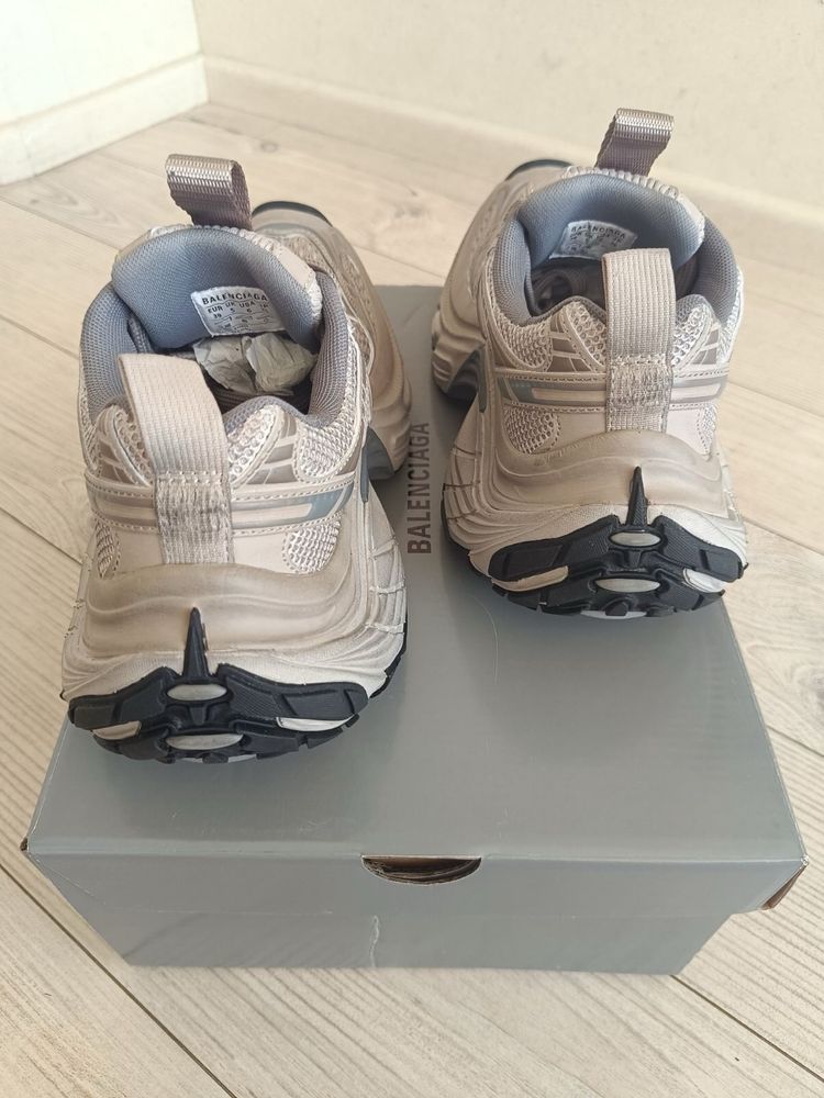 Balenciaga 6xl 2025