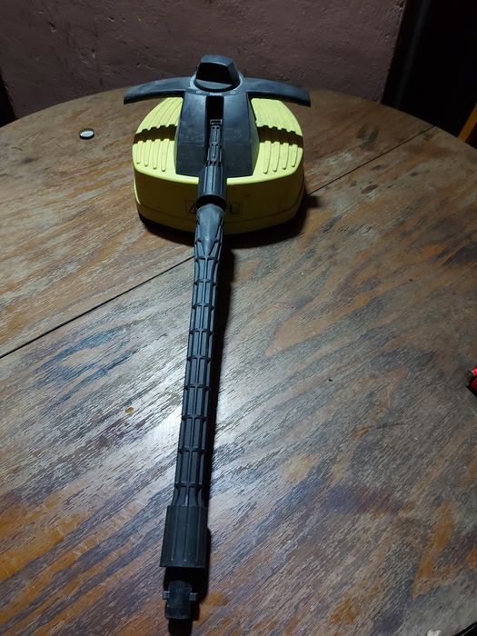 Perie rotativa pentru pardoseli și pavaje