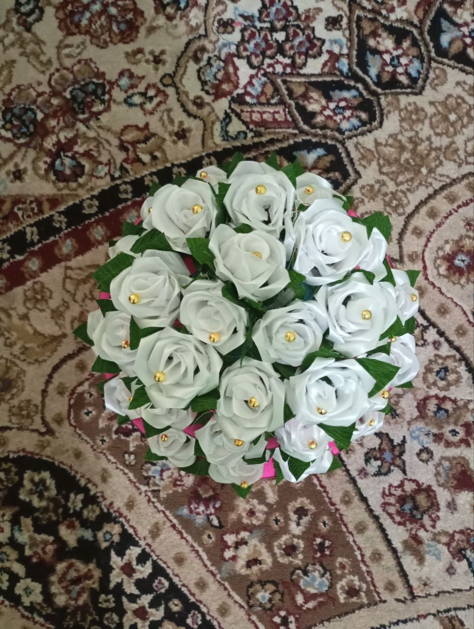 Гуллар сотилади жудаям чиройли