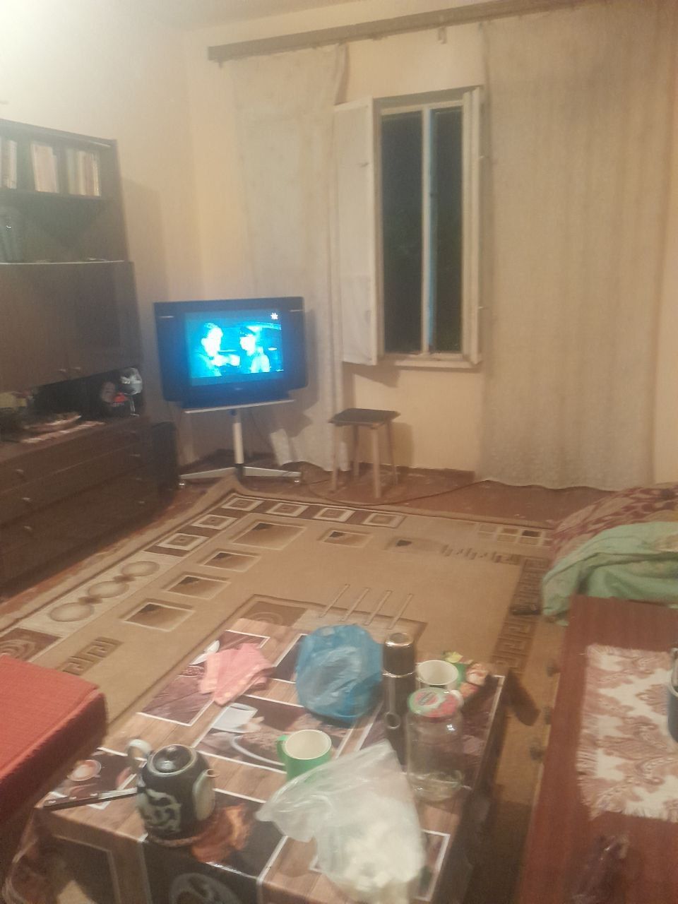 Сдаются комната со всеми удобствами.
