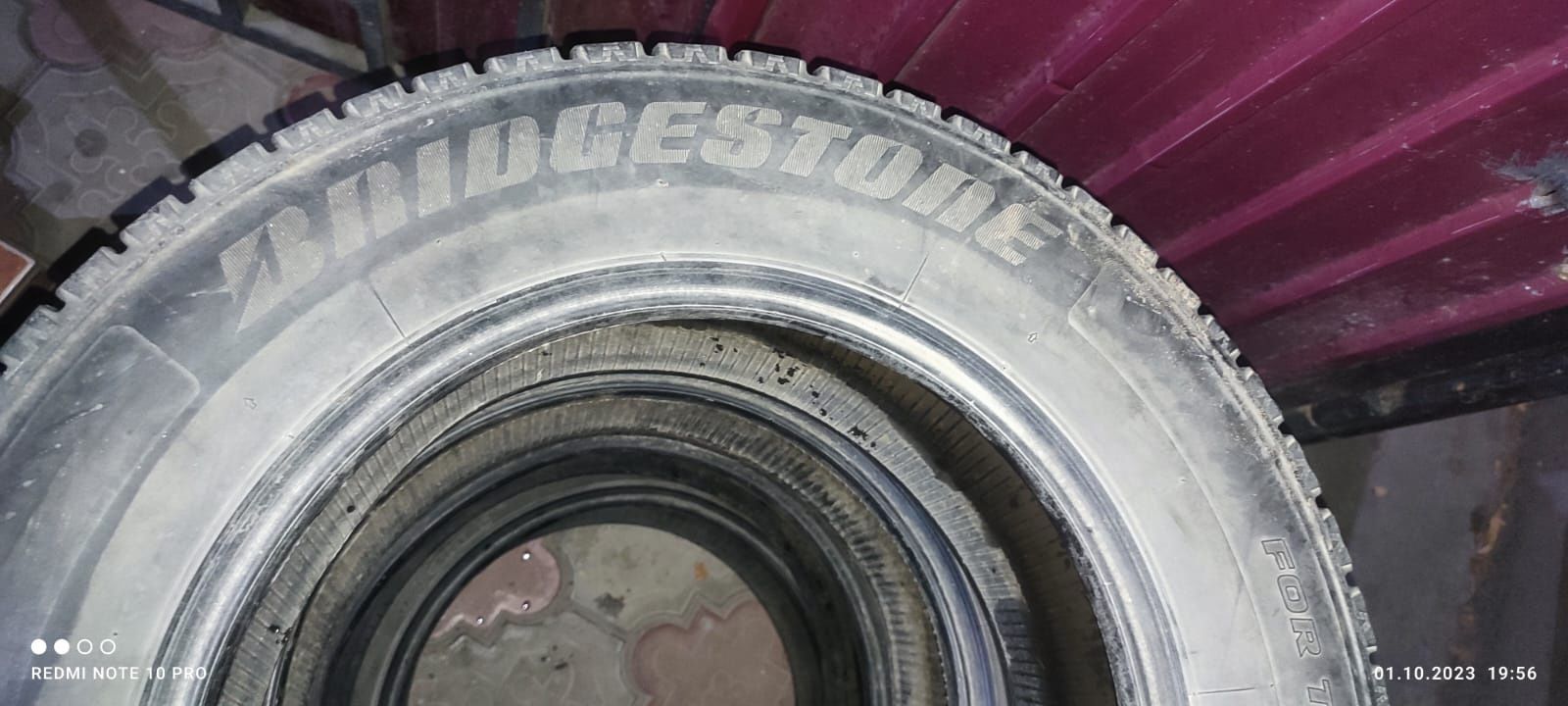 зимние шины. Продам зимние шины. Bridgestone. 195/65/15