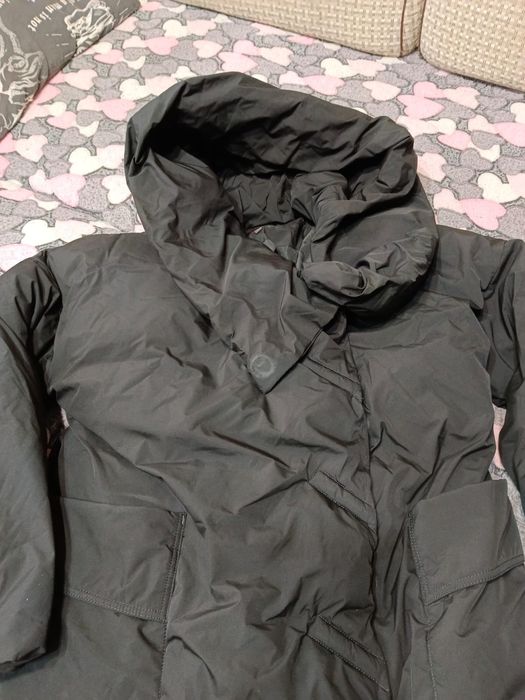 Продам куртку женскую