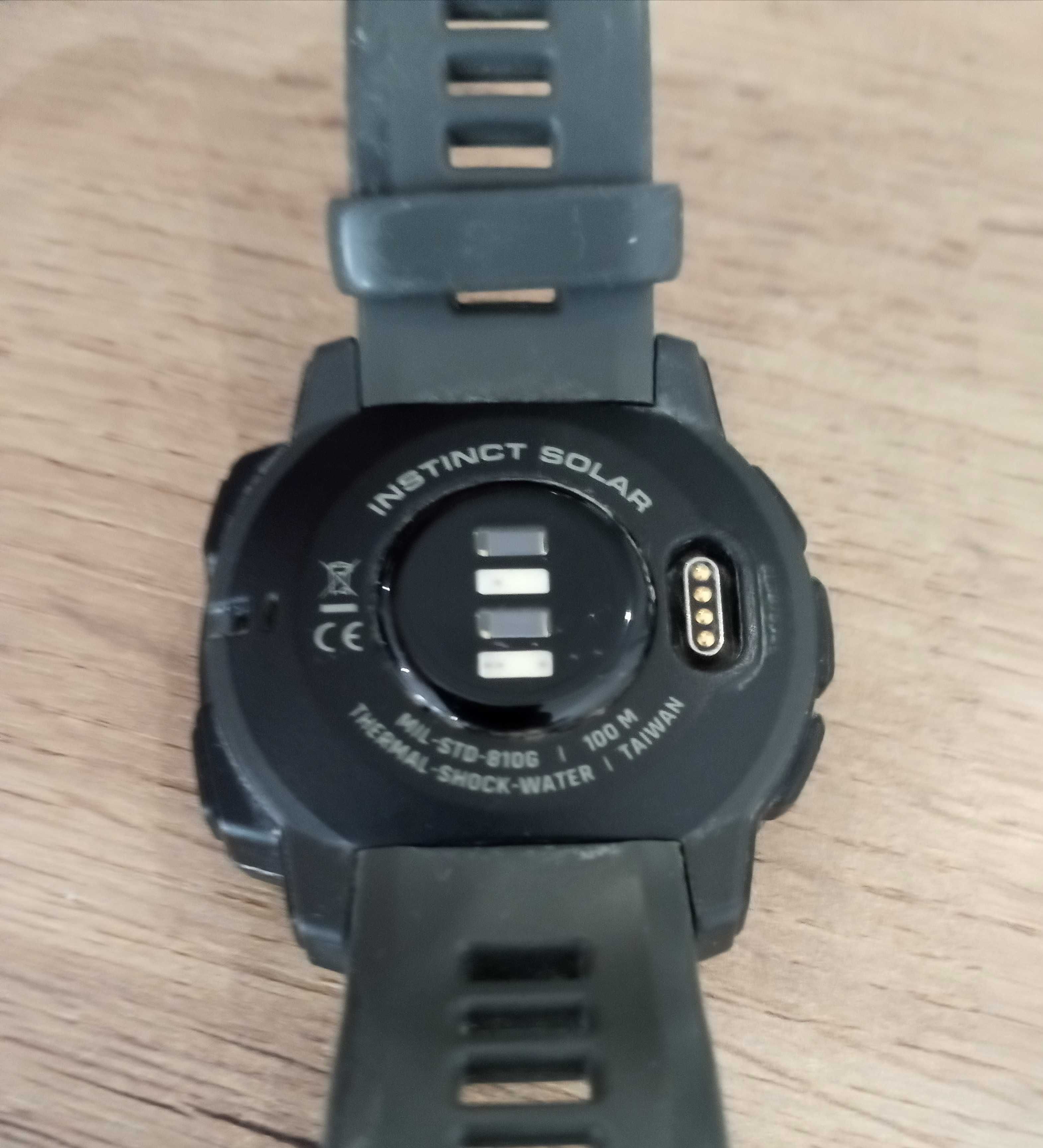 GARMIN Instinct Solar с Гаранция