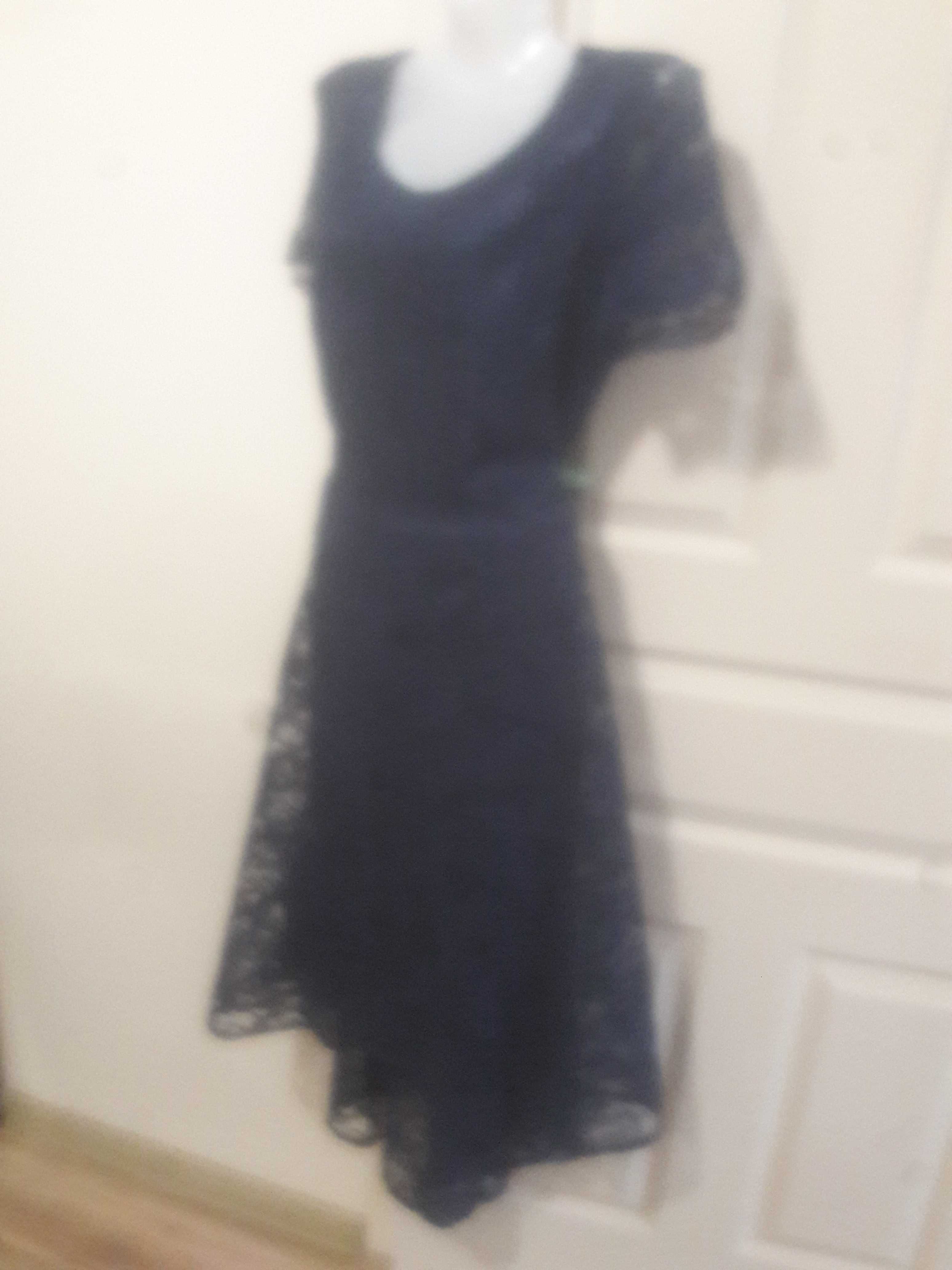 Платье  гипюр размер 48-50